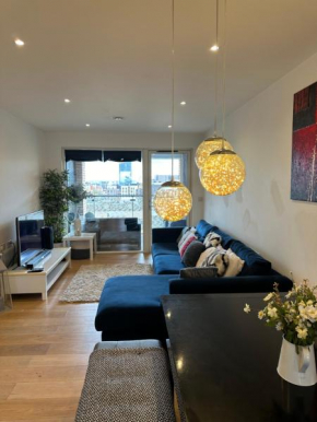 Luxury 3 bedroom flat in Stratford, London